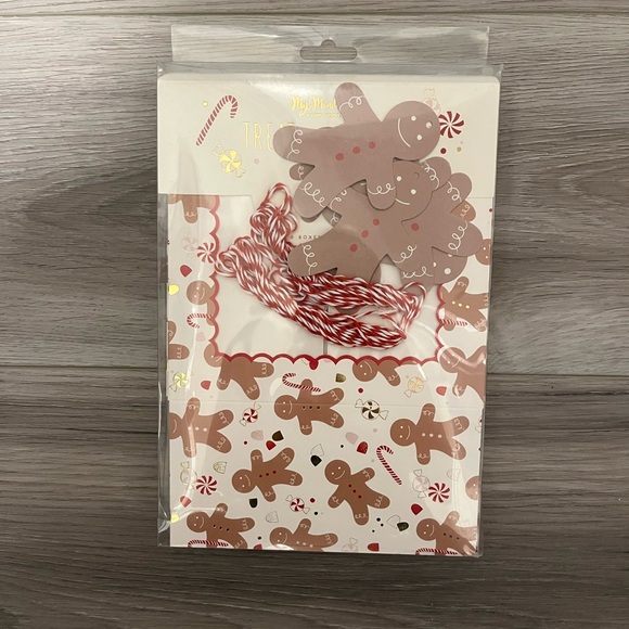 Gingerbread Cookie Gift Box - Picture 2 of 2